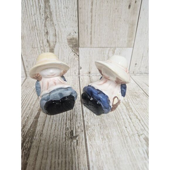 Accessories - Vintage Pair of Salt & Pepper Shakers - Sitting Girls in Sun Bonnet